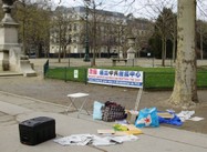 Image for article Paris, France: Un touriste chinois devant les tribunaux pour avoir attaqué un bénévole d’un ‘‘Centre d’aide pour quitter le PCC’’